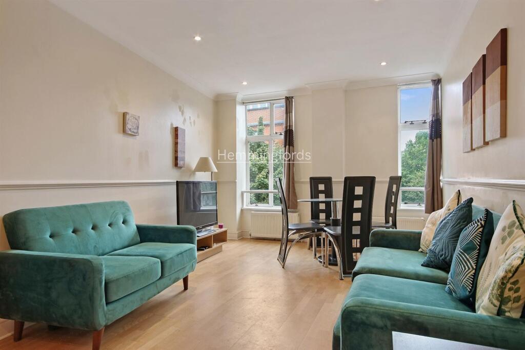 13-2d9a78556 - AM - Flat 7, 152, Goswell Road Lond