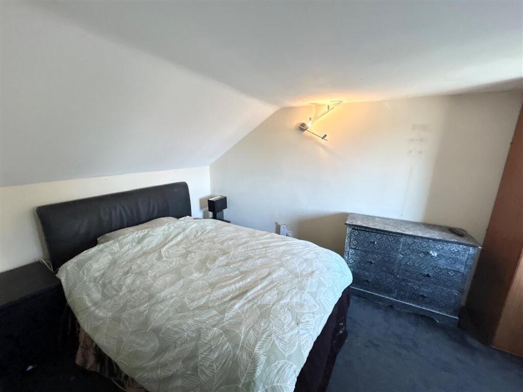 Bedroom.jpg