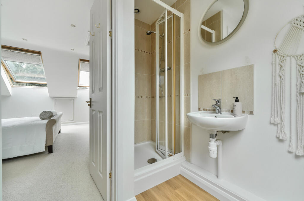 1315534-24-685e96...