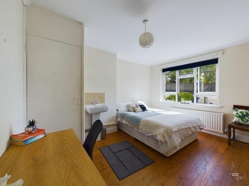 bed 5 