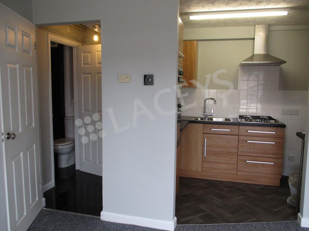 Kitchen-hall