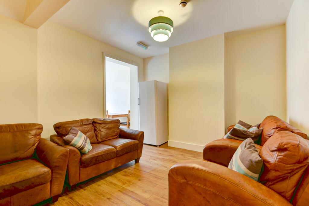 9 Coronation Street lounge (2)