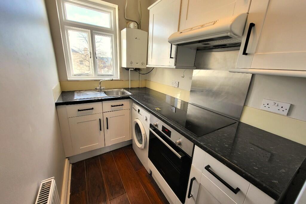 Mod. Fitted Kitchen 