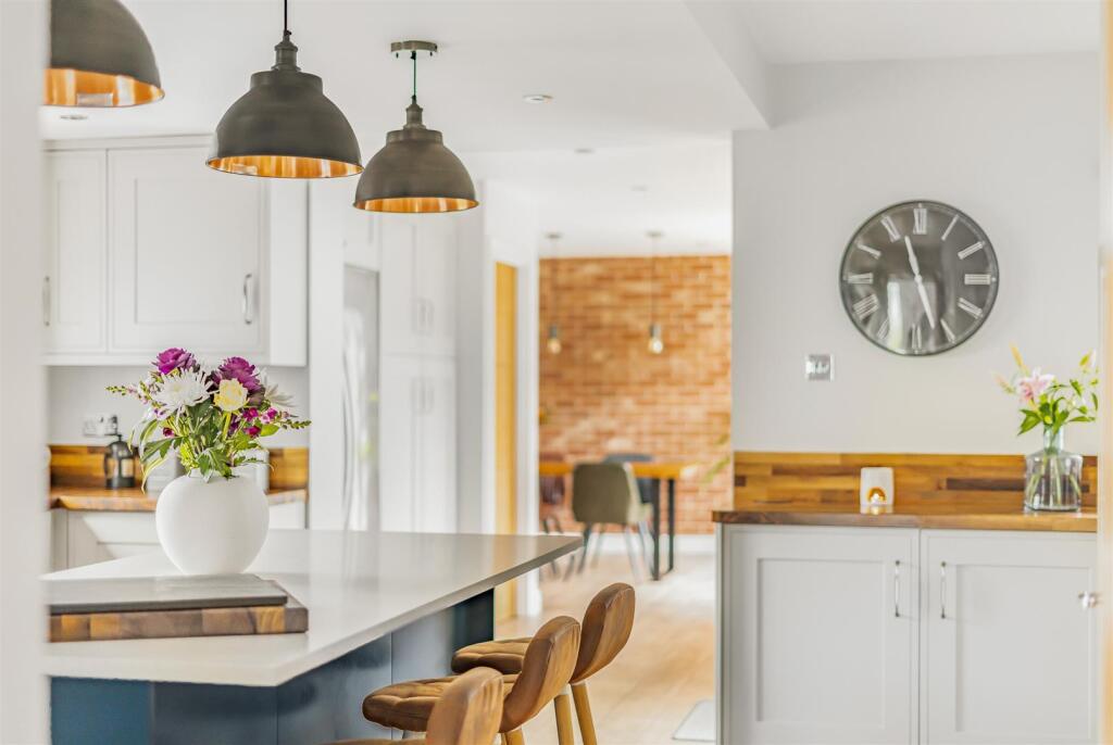 Kitchen/Breakfast Room