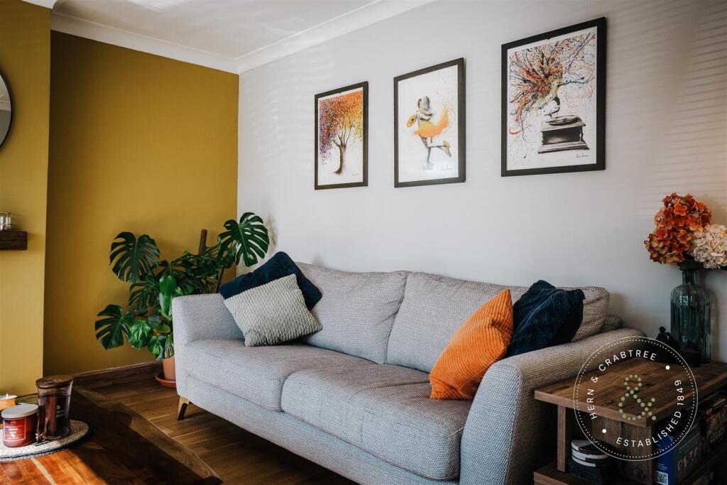 Int Newborough Ave, Hern Crabtree (28).jpg