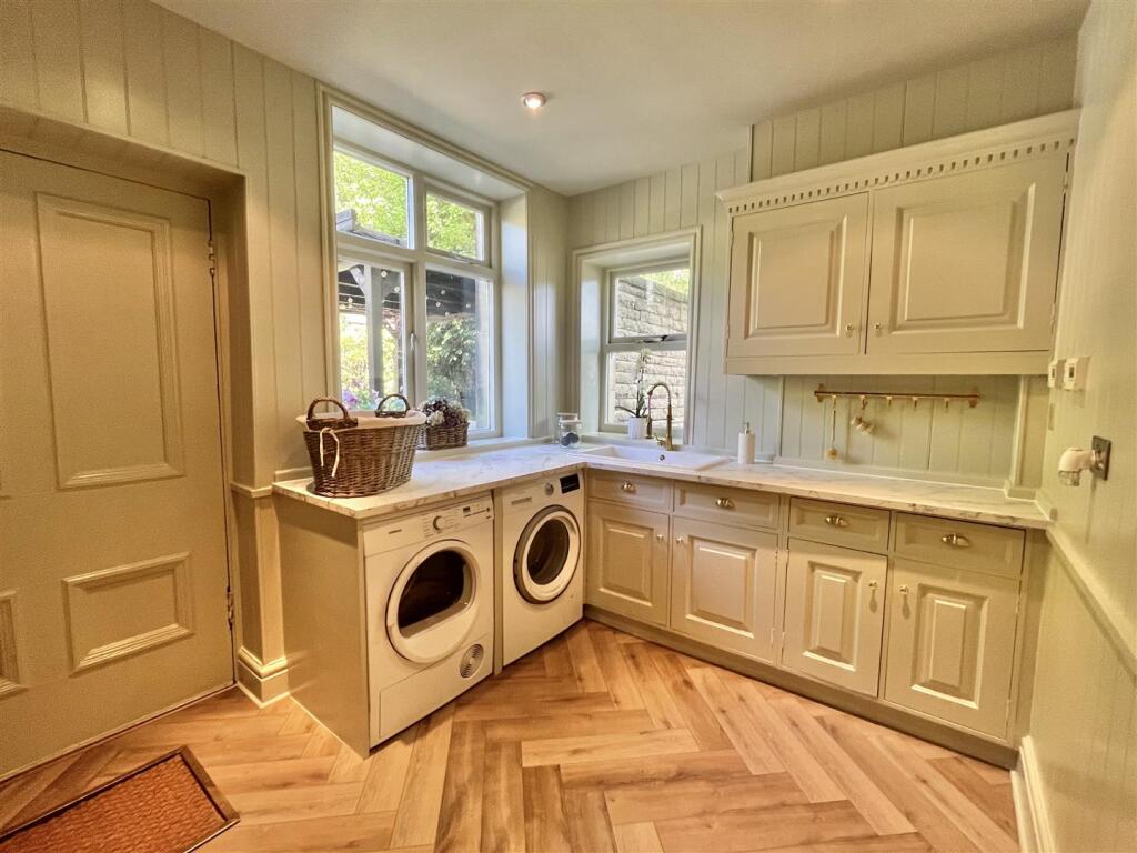 Utility Room &amp; Pantry