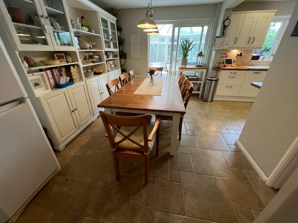 KITCHEN/DINER, L-SHAPE