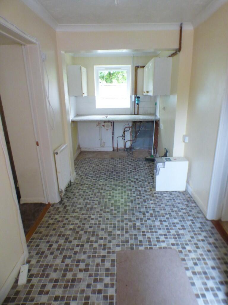 Side Hall/Utility