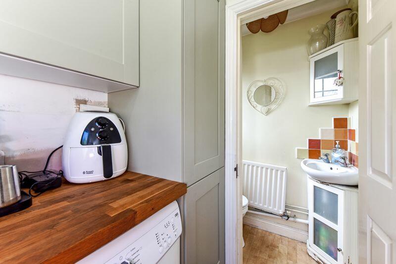 Utility Room / Cloakroom