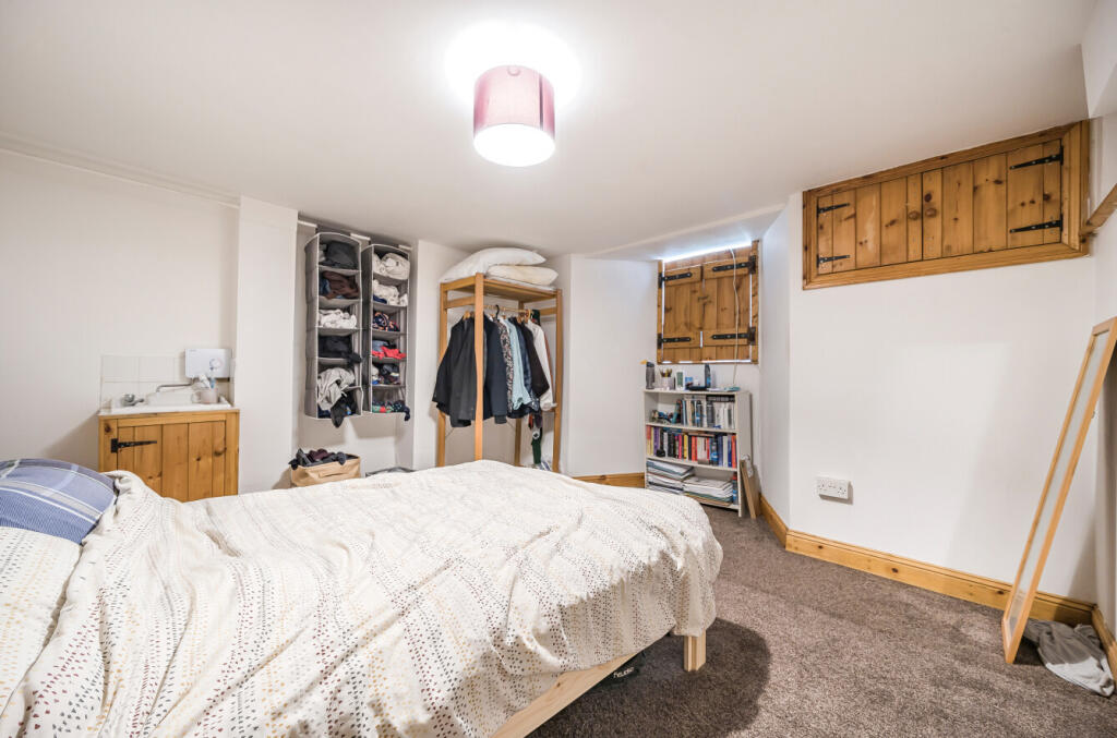 Basement Flat