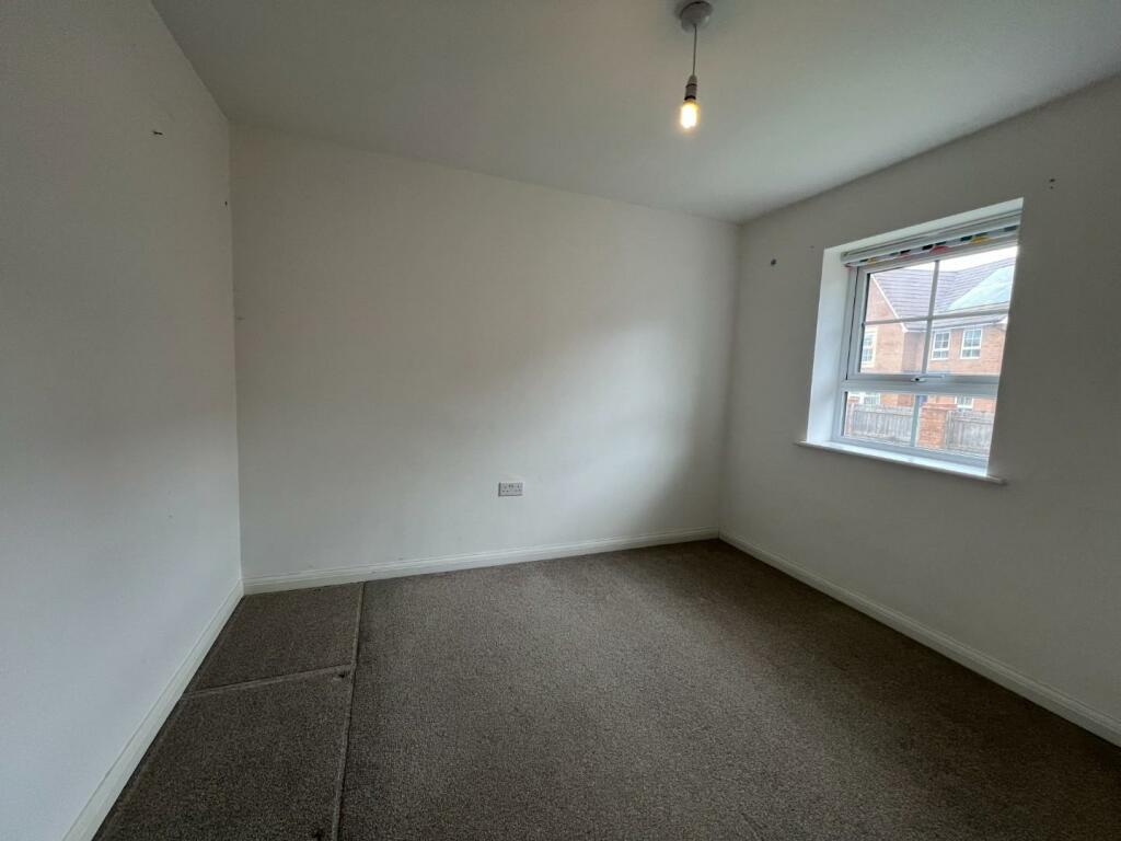 Bedroom 2.JPG