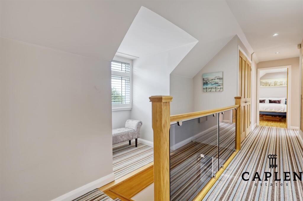 Hallway First Floor.jpg