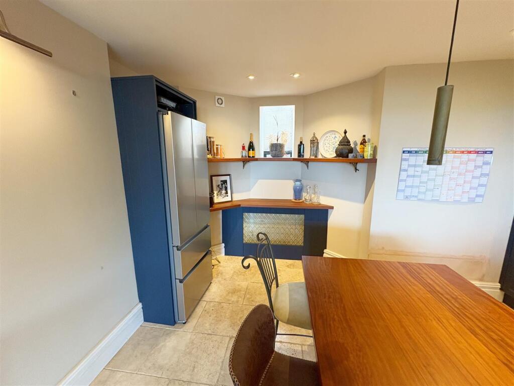 Kitchen_Breakfast room (3).jpg