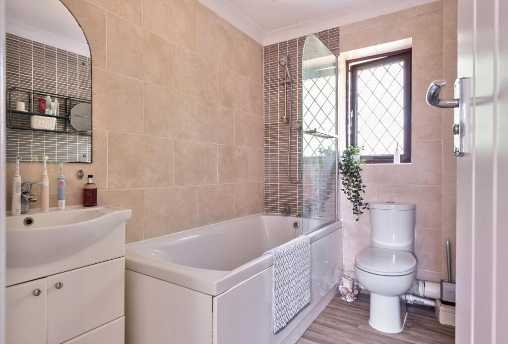 1314387-19-685ed3...