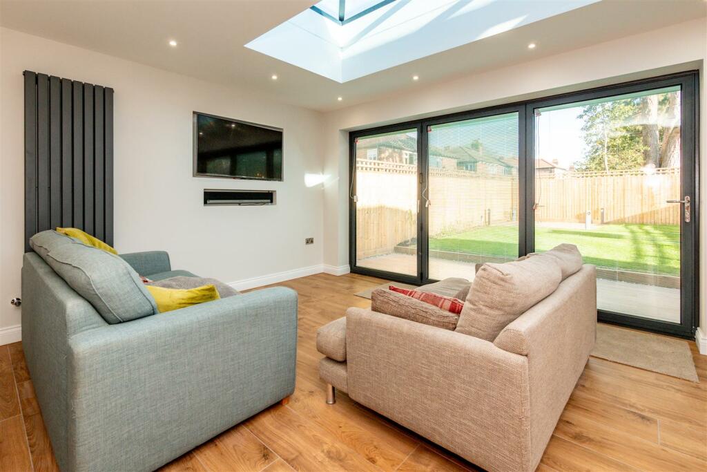Open Plan Living Dining Kitchen Aspect 3.jpg
