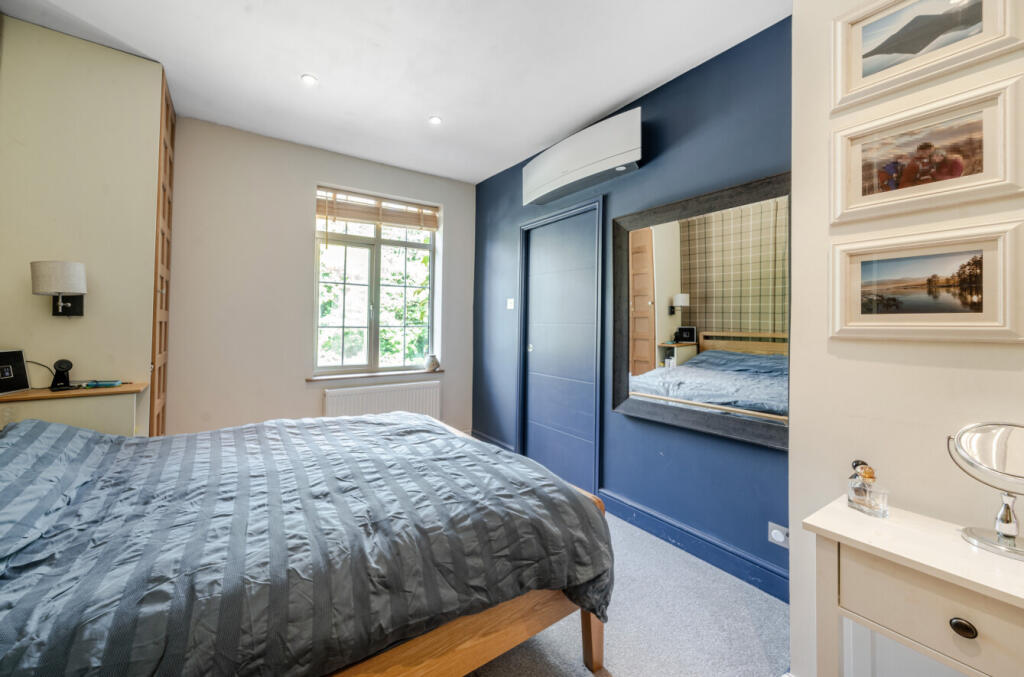 1356928-5-68d14e9...