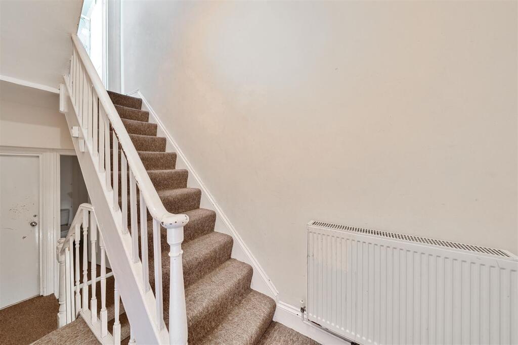 214 Cheltenham Road, Cotham, Bristol, BS6 5QU | Fr