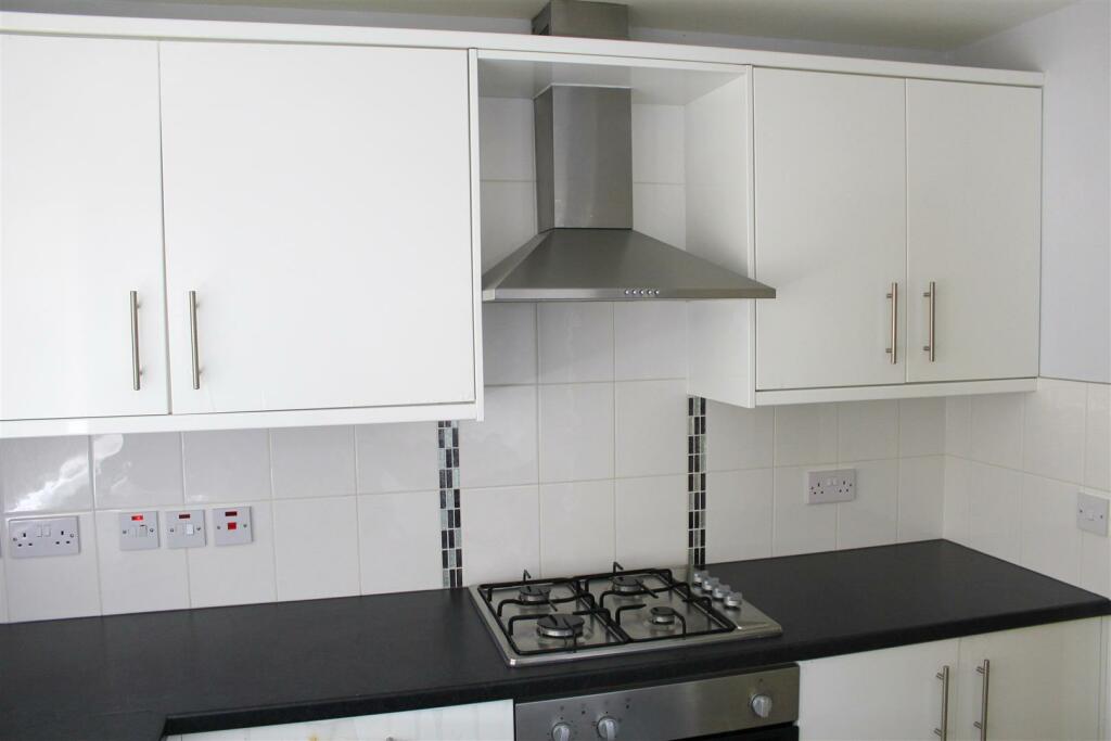 Delage Close, Longford - Kitchen