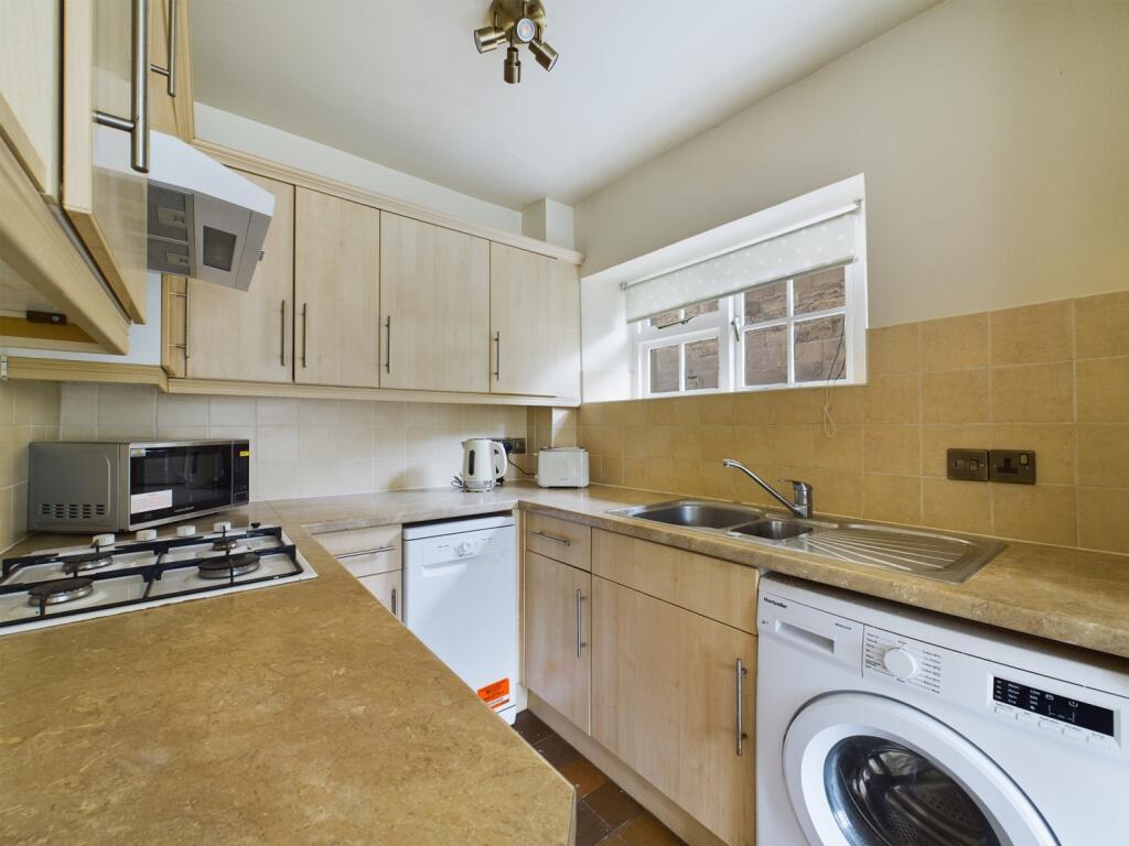 CAM01740G0-PR0016-STILL002