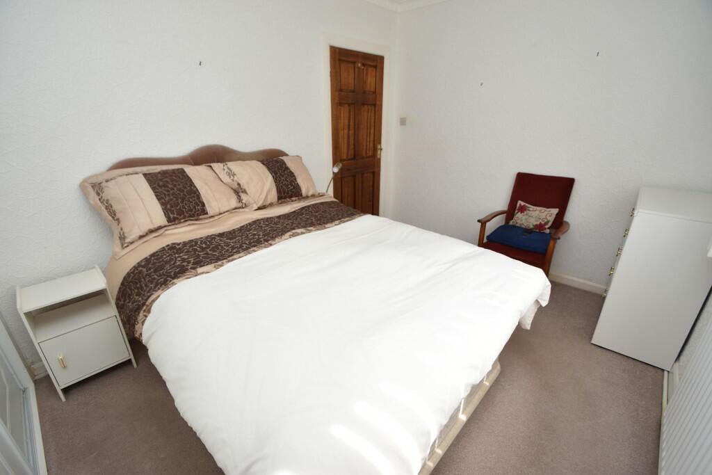 Bed 1 c