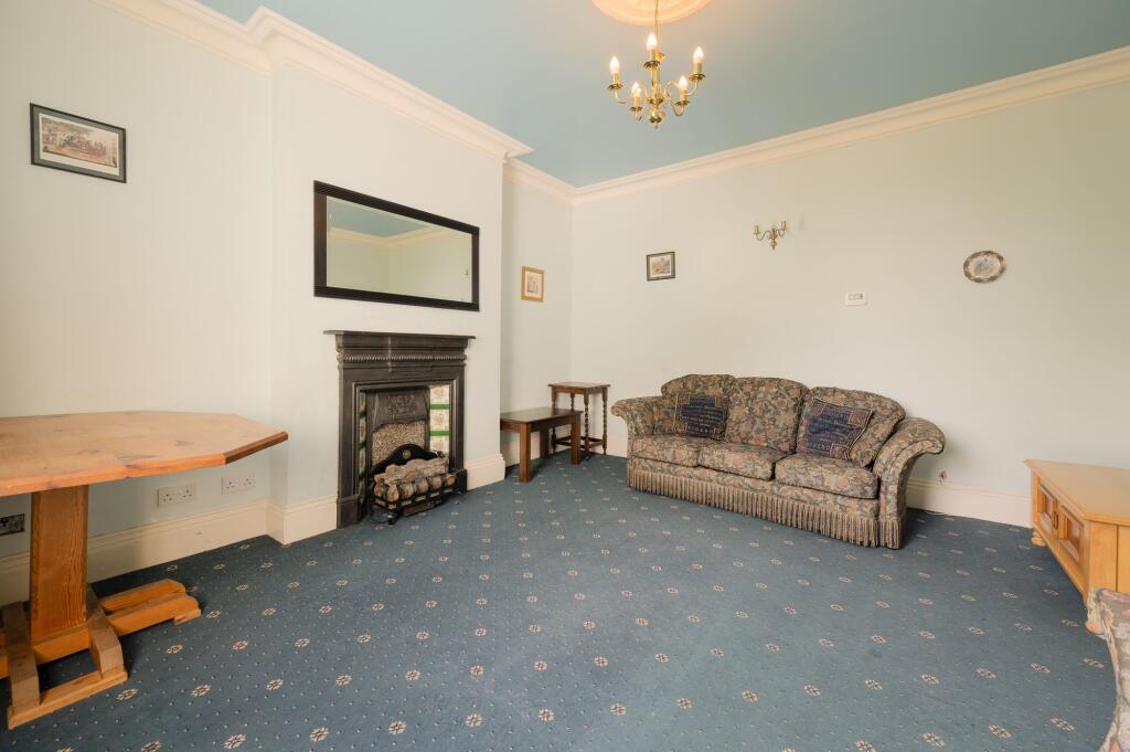 KITCHENS AND RECEPTION ROOMS