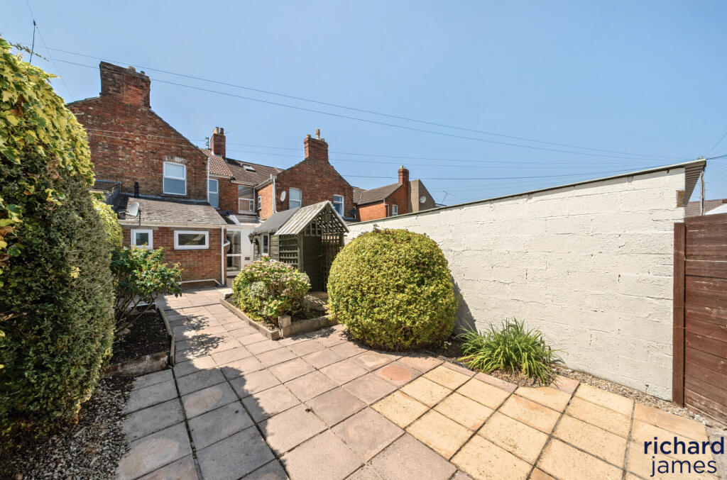 4b2ff96feee448c890399392388cefbc