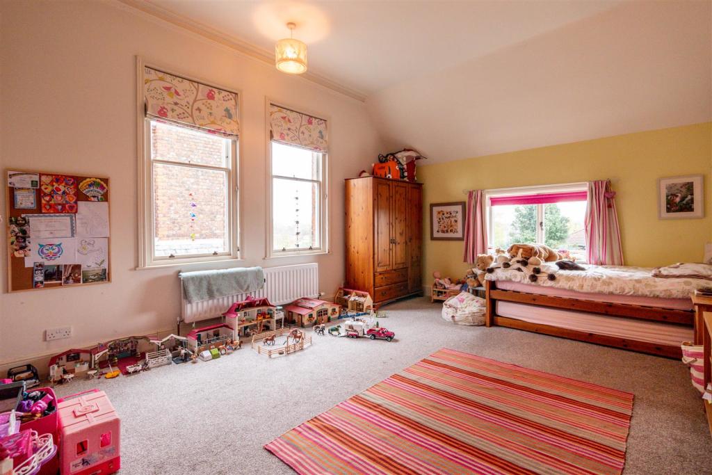 Bedroom 2.jpg