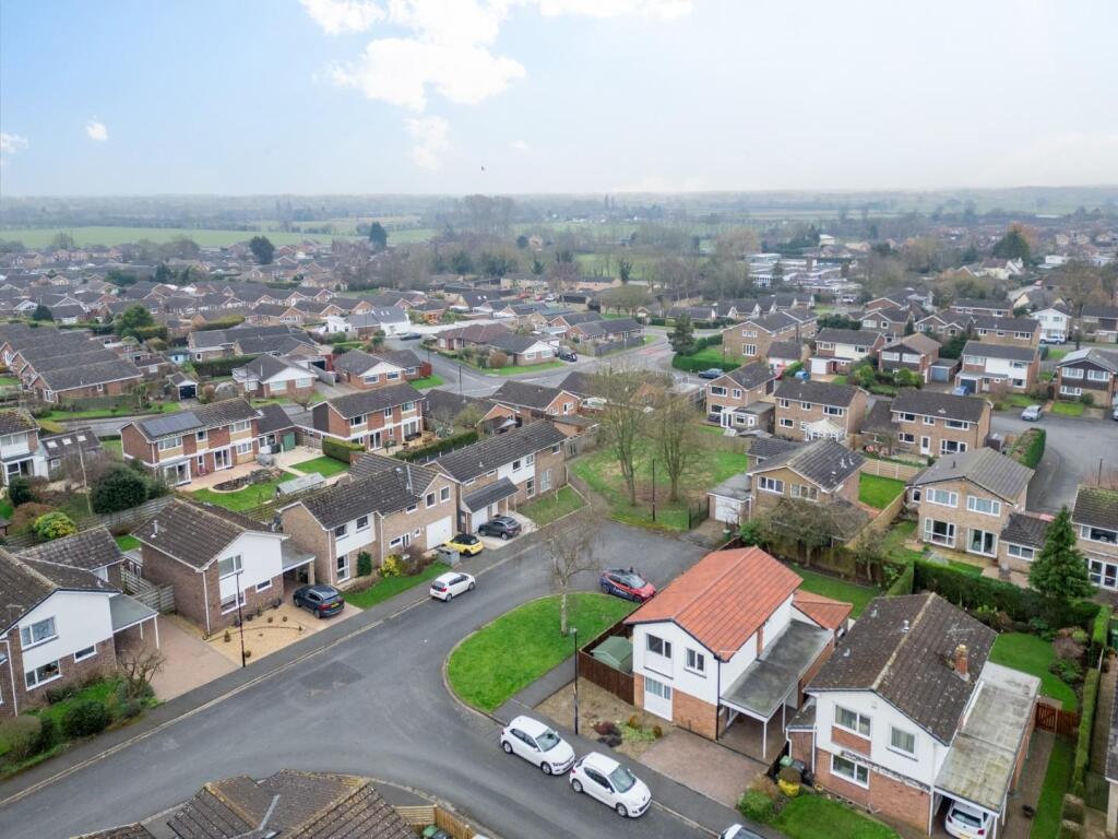 15 Millers Croft-2-2.jpg