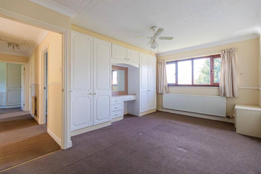 Bedrooom One (1).jpg