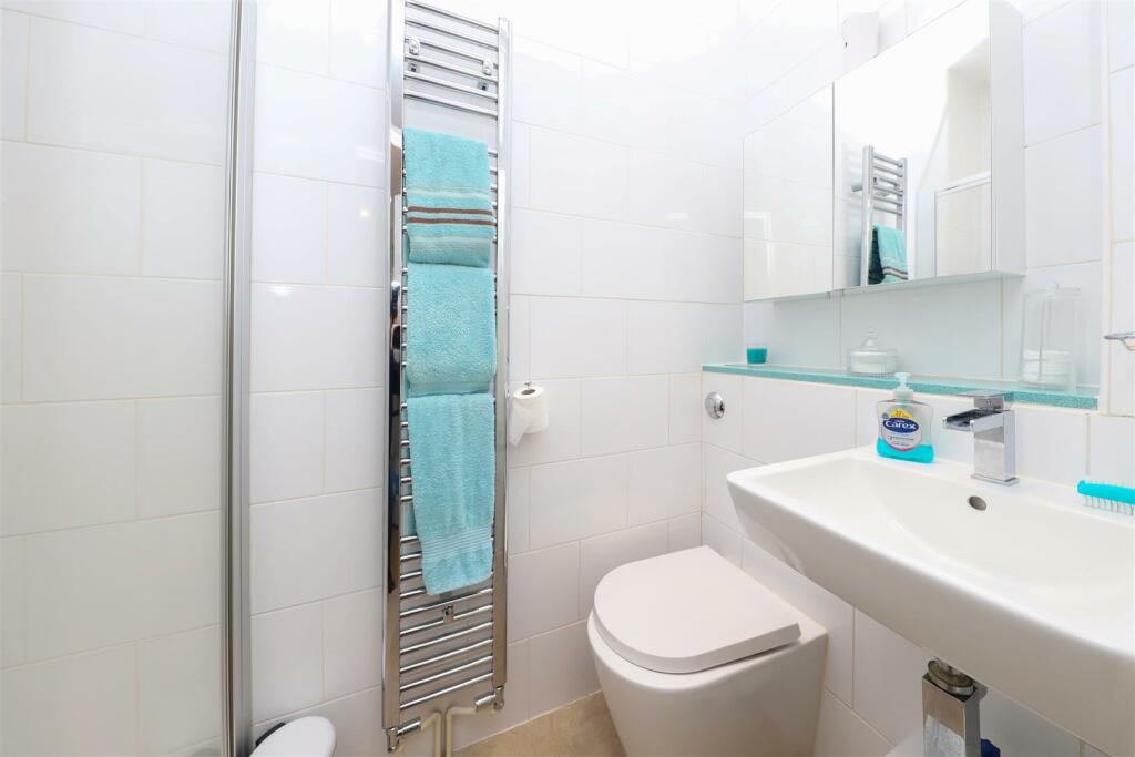 207 Eastcote Road (10) copy.jpg