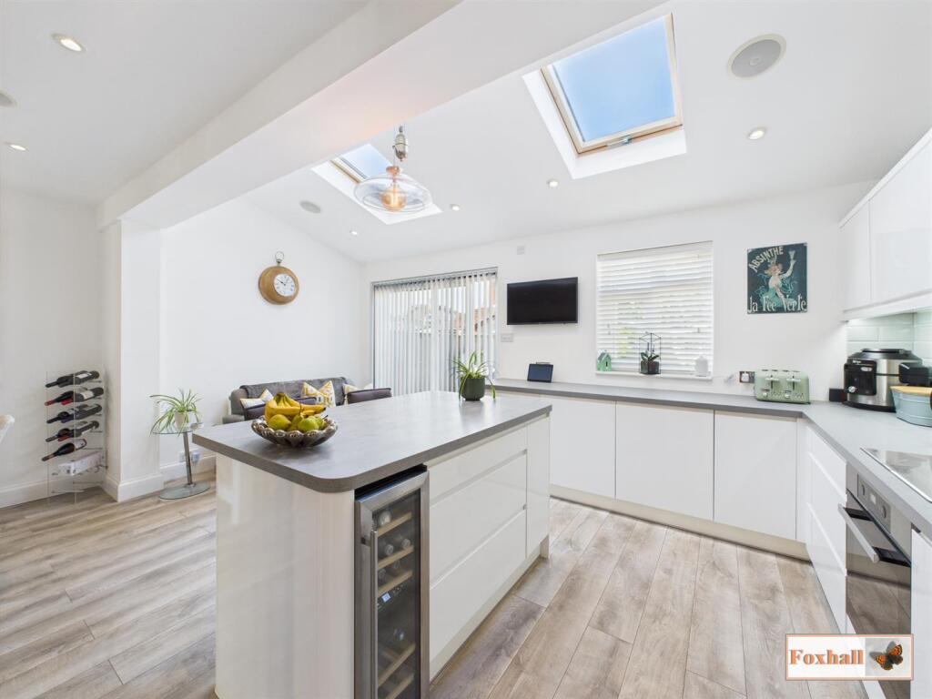 Kitchen / Dining &amp; Family Area