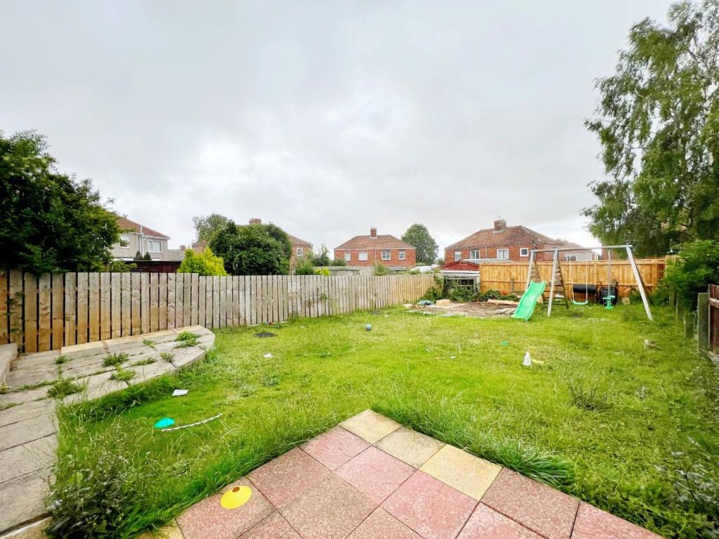 Garden 2.jpg
