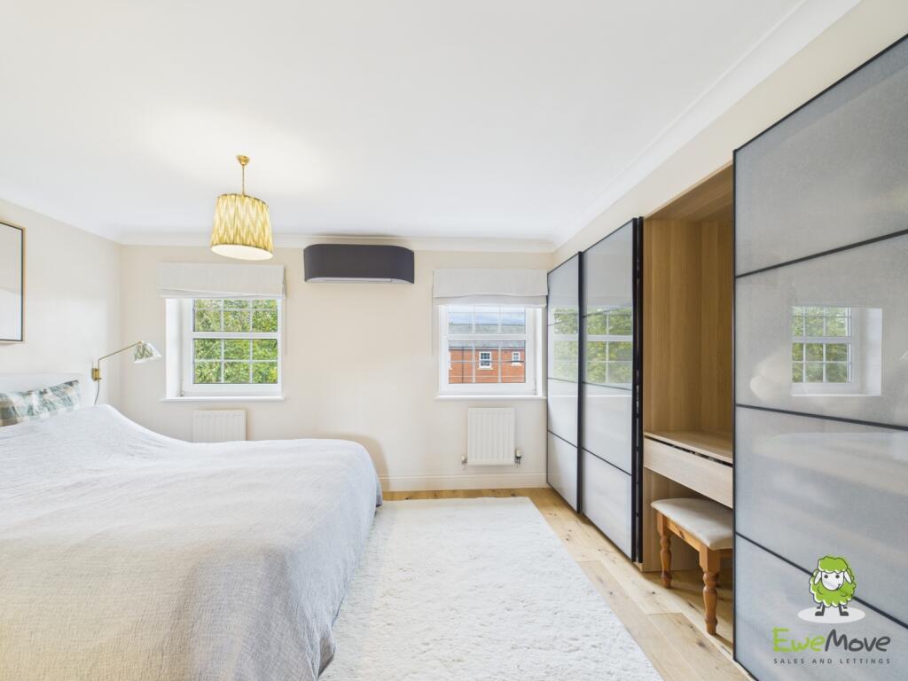 EweMove Estate Agents Basingstoke - Gaiger Avenue 