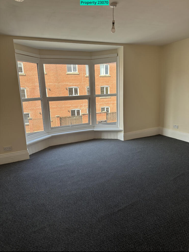 livingroom/bedroom