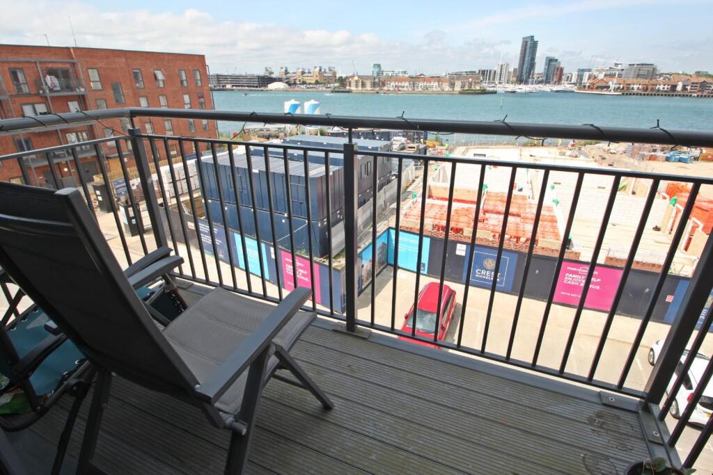 Balcony.JPG