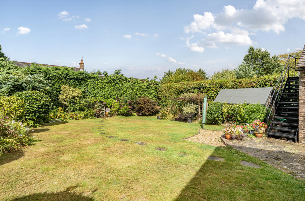 1347318-1-68b5acc...