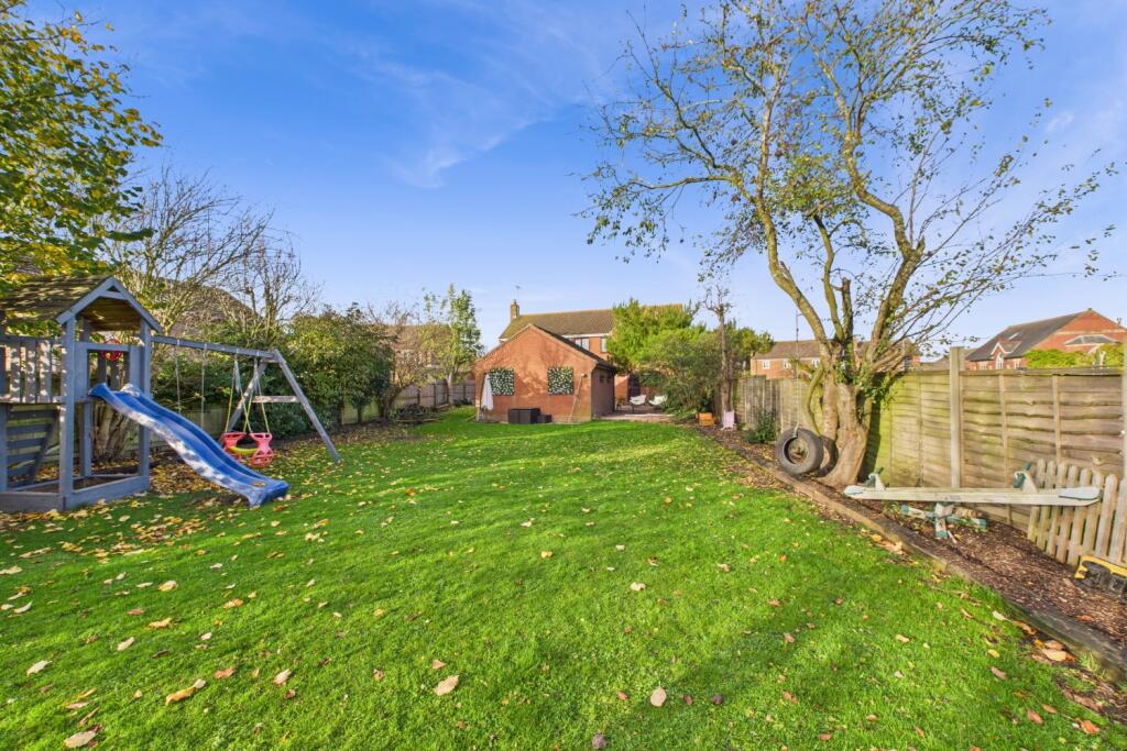 EweMove Spalding - Pinchbeck - Garden