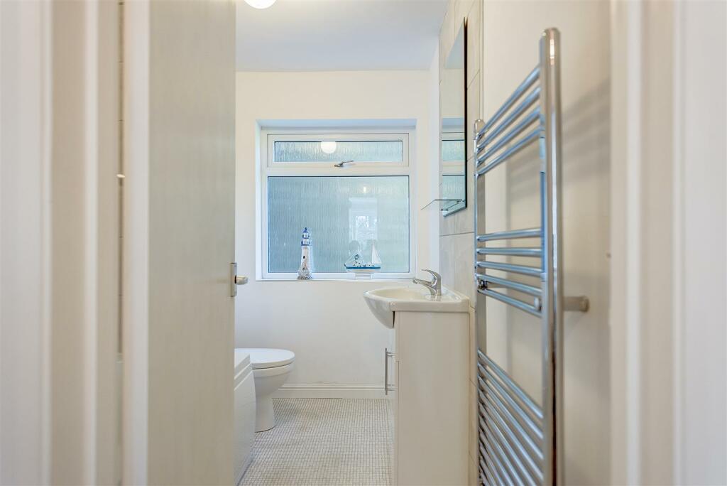 4LaurelCourt(Interior)(17of20).jpg