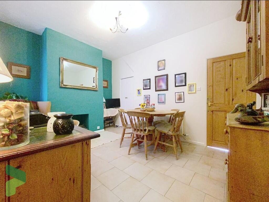 Living Room / Din...