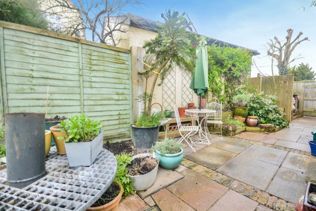Garden - Courtyard 2.jpg