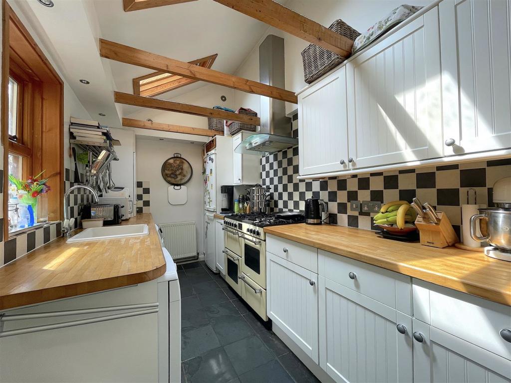 Kitchen (1).jpeg