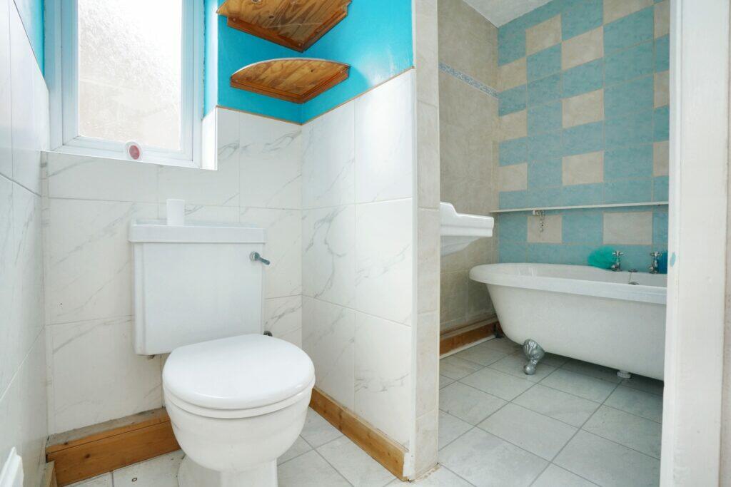 Gregory Avenue - WC