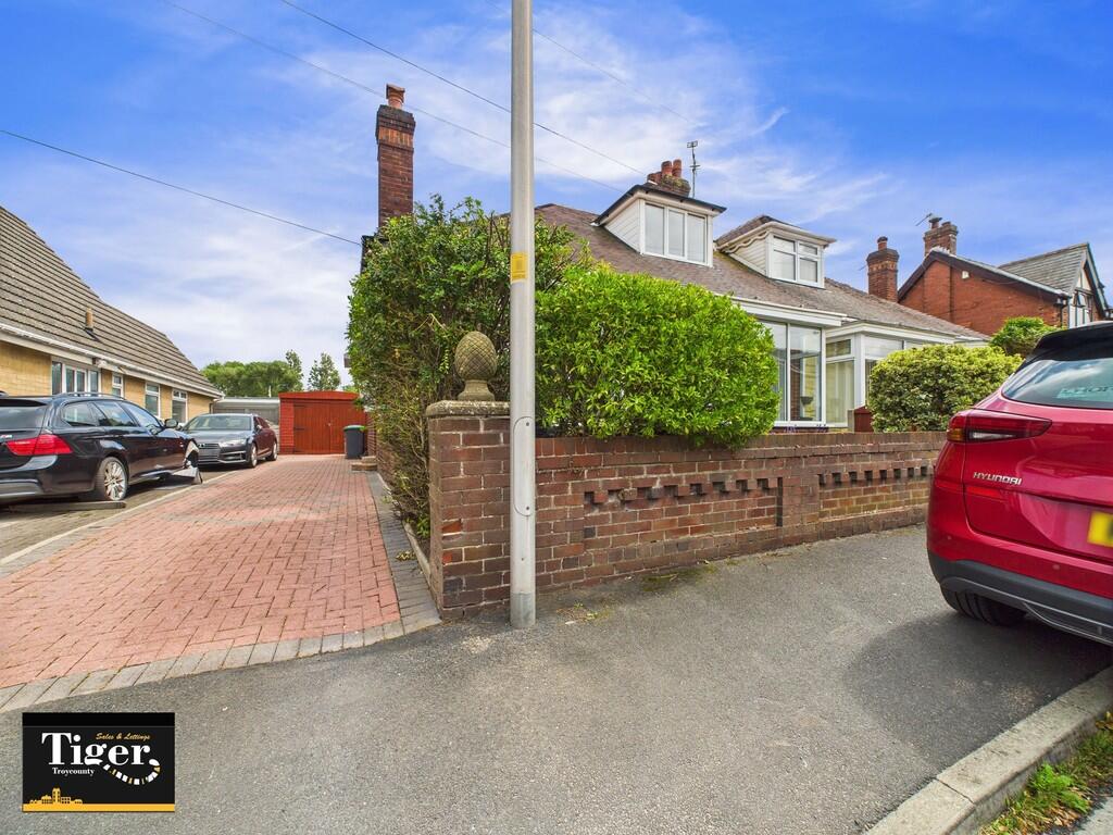 CAM02176G0-PR0625...