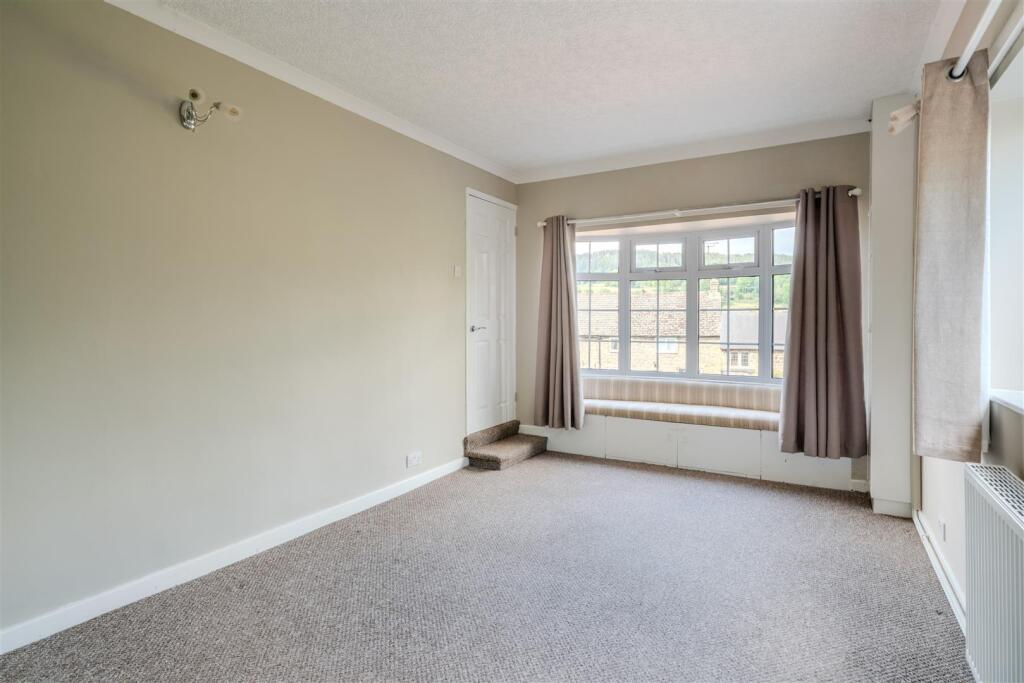 Bedroom3-2.jpg