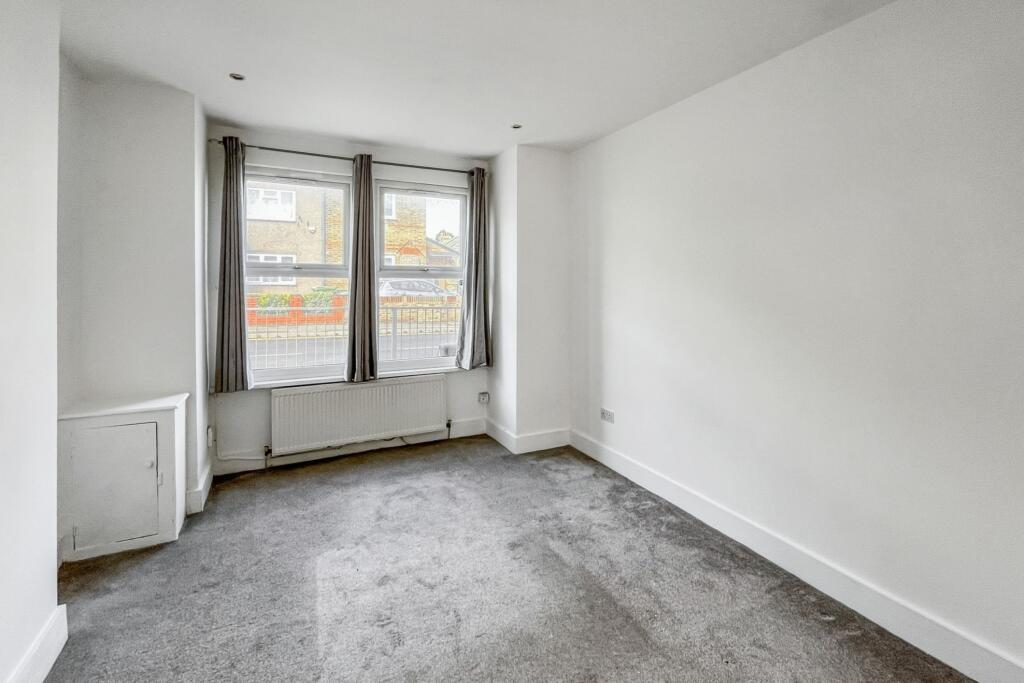 6 Orchard Villas, Cray Road, Sidcup, Kent, DA14 5DJ