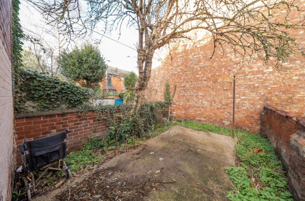 1386709-4-69303087d48d3