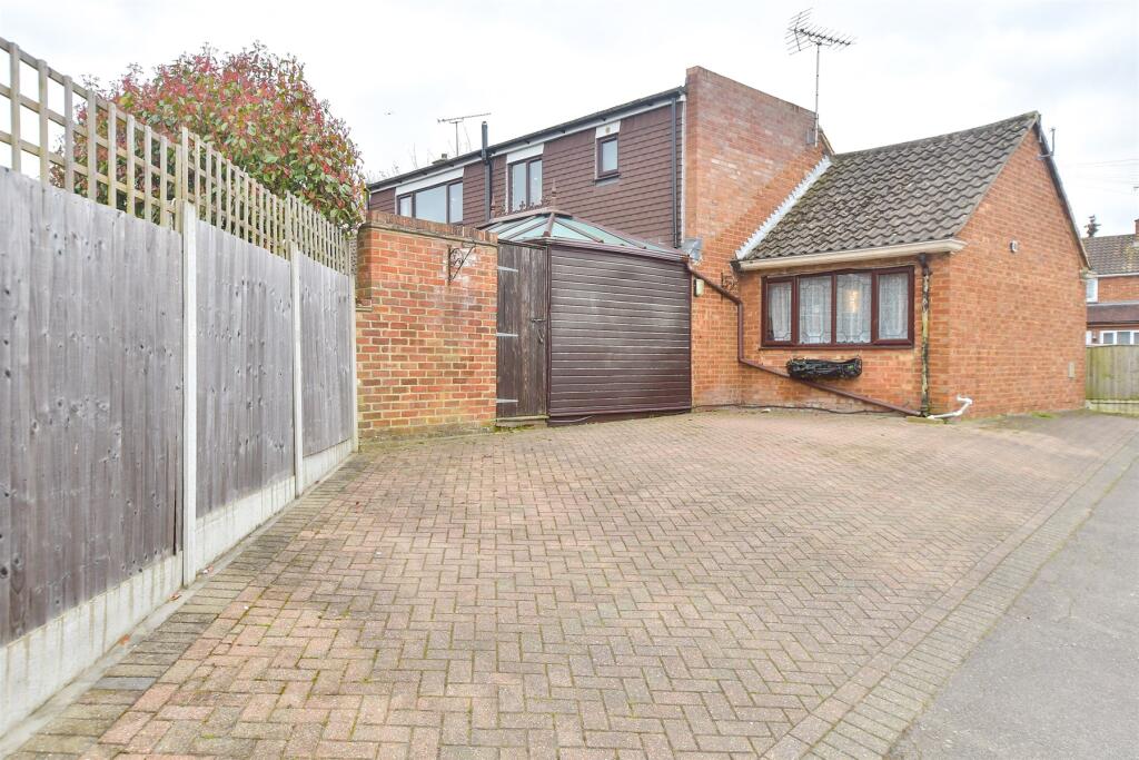 Driveway/Parking