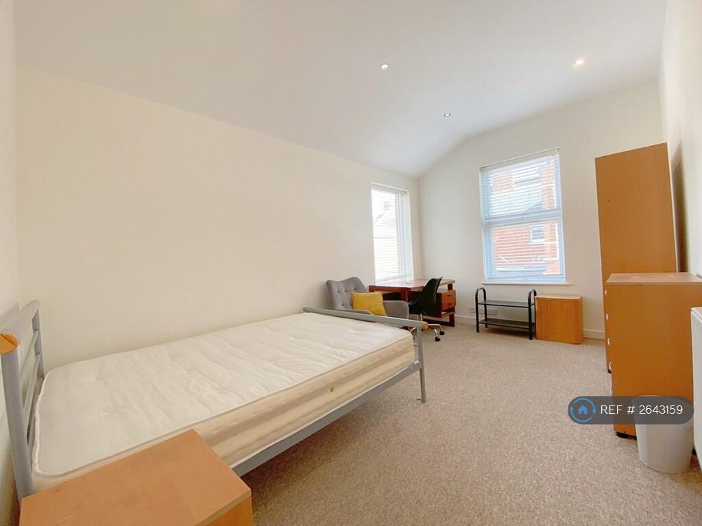 First Floor Back Bedroom