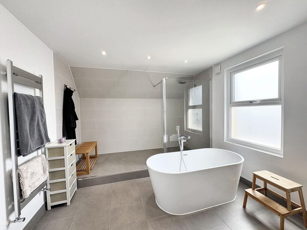 Bath &amp; Shower Room
