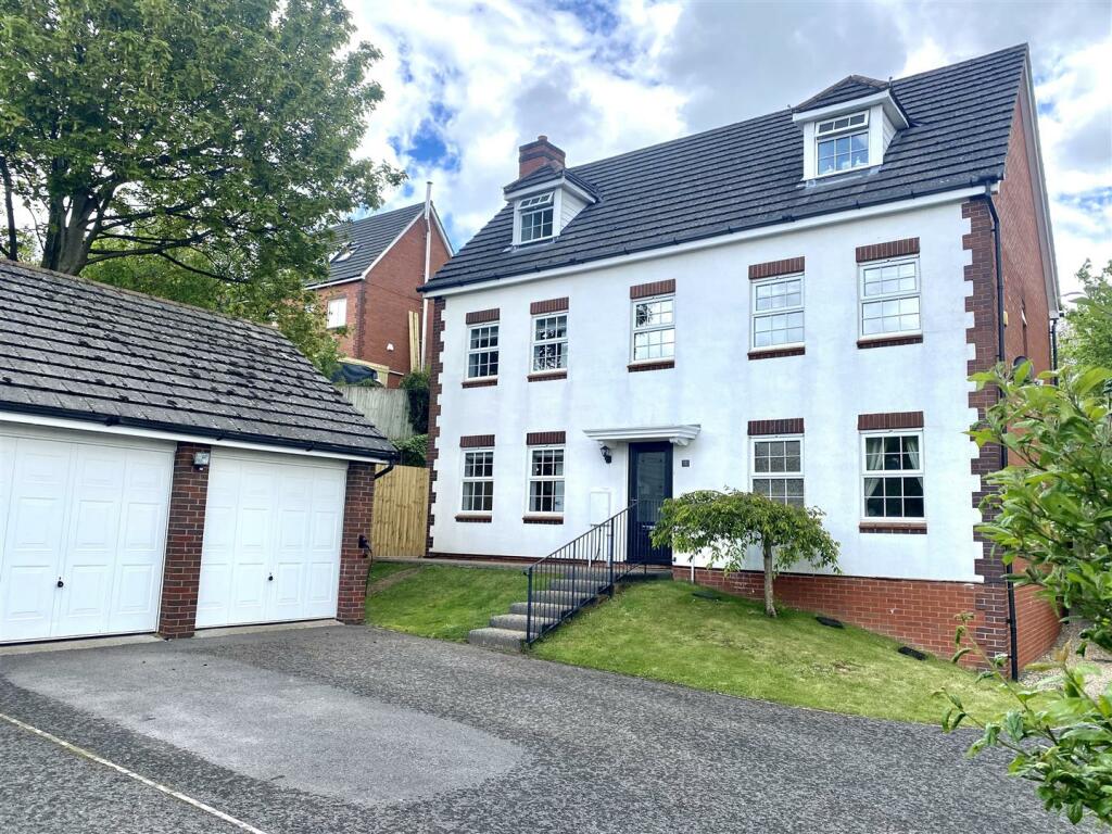 DRIVEWAY, PARKING AND GARAGE